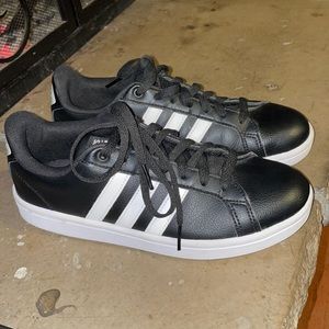 Adidas neo cloud foam memory shoes 7 1/2 need gone